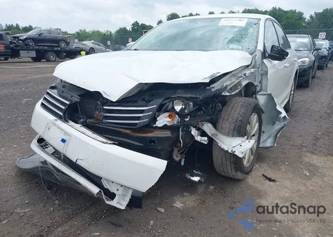 2014 Volkswagen Passat 2.5L Wolfsburg Edition from USA, damaged, VIN 1VWAP7A33EC008114